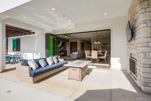 1221 Gable Court, San Marcos CA: https://media.crmls.org/mediaz/d085be90-b3a9-444f-b9c3-de06f4a1d87f.jpg