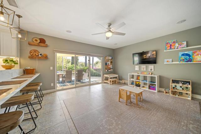 1654 Palomino Ln, Escondido CA: https://media.crmls.org/mediaz/d087cb0c-d4a7-4ffa-a6cf-b5cf8b125b45.jpg