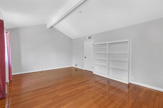 109 Oakland Place, Los Gatos CA: https://media.crmls.org/mediaz/d0885ef0-45b1-4f60-bc44-529f08f0ad28.jpg