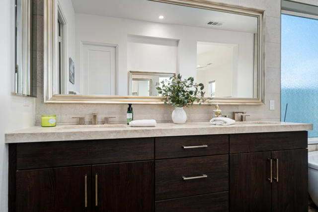 75201 Citadel Place, Indian Wells CA: https://media.crmls.org/mediaz/d0891837-b7ef-4ef4-a5eb-d2ecce144ea8.jpg