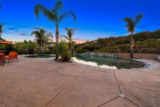 2772 Firebrand Drive, Alpine CA: https://media.crmls.org/mediaz/d0893e43-5310-47a1-8f7b-9dd93d643c37.jpg