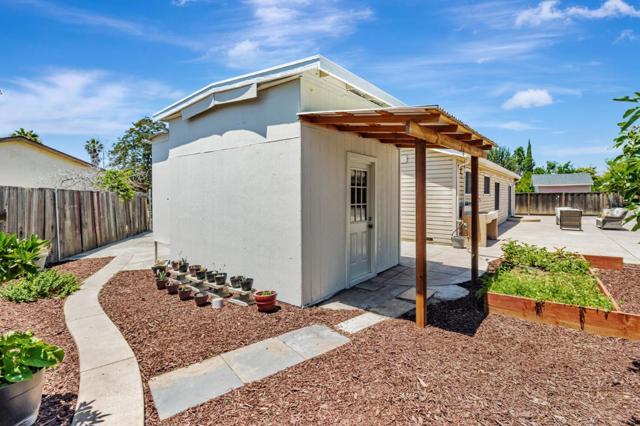 2830 Gavilan Court, San Jose CA: https://media.crmls.org/mediaz/d08a0f19-d99c-433f-8526-ee6b8d2fbb38.jpg