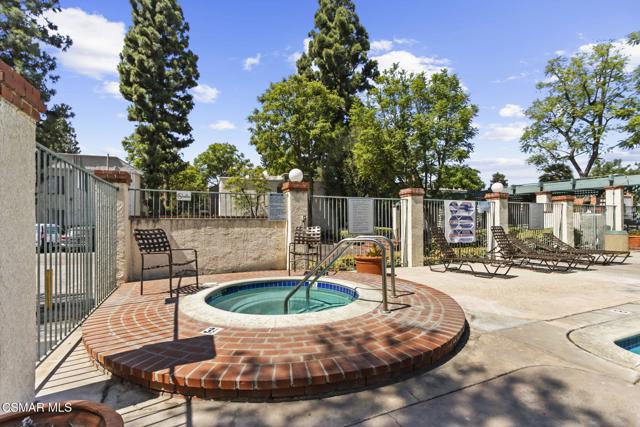 5700 Etiwanda Avenue, Tarzana CA: https://media.crmls.org/mediaz/d08a3d79-42e0-4a01-950e-4f6439cd13f5.jpg