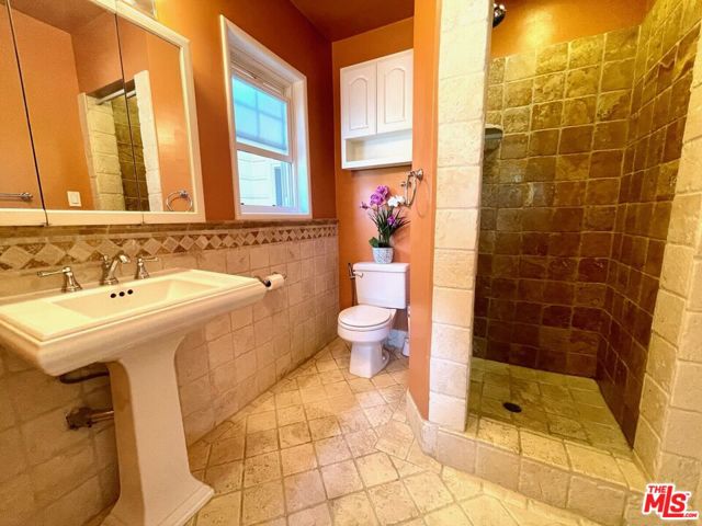 3230 Kelton Avenue, Los Angeles CA: https://media.crmls.org/mediaz/d08a97cc-56a3-45b2-a4d5-4c36bd4282d5.jpg