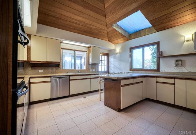 103 km Tijuana-Ensenada Transp. Highway, Outside Area (Outside Ca) CA: https://media.crmls.org/mediaz/d08bc194-735b-423a-87d3-3b1434289a3f.jpg