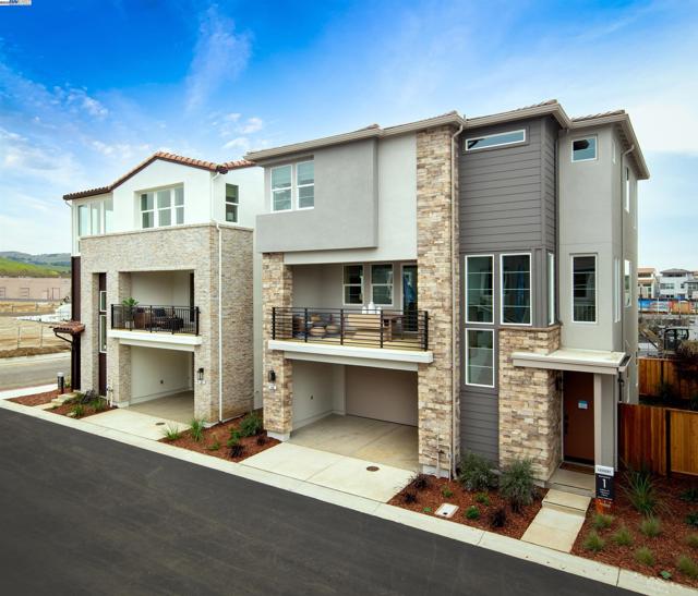114 Compass Drive, Napa CA: https://media.crmls.org/mediaz/d08ccc99-55cd-4d54-9a91-1579ef786533.jpg