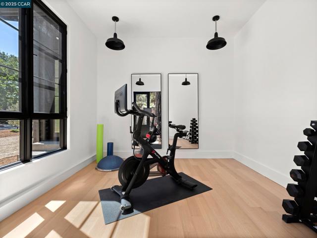 3364 Las Huertas Rd, Lafayette CA: https://media.crmls.org/mediaz/d08dbe2e-7e62-443d-990c-cb076ab0ef51.jpg