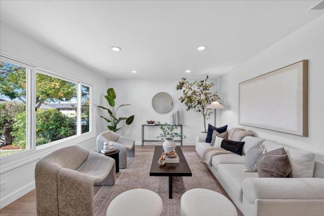 3720 Century Drive, Campbell CA: https://media.crmls.org/mediaz/d08dc0e2-8b5a-4b99-92ea-7d0de9a3c276.jpg