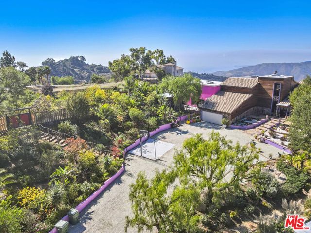 Photo of 231 Loma Metisse Road, Malibu, CA 90265