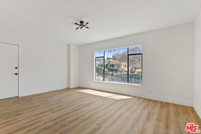151 S Mountainview Avenue, Los Angeles CA: https://media.crmls.org/mediaz/d0915ebe-a0a0-4b1b-8602-62825561c5c8.jpg