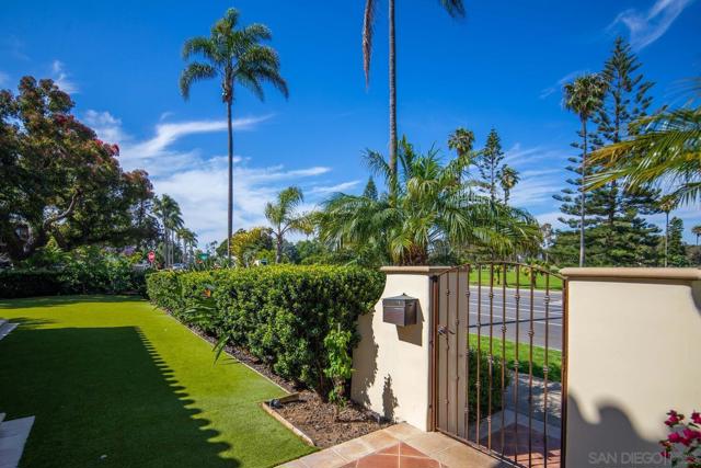 650 Glorietta Blvd, Coronado CA: https://media.crmls.org/mediaz/d09295c9-4d44-4638-b5c7-580c5bf1341e.jpg