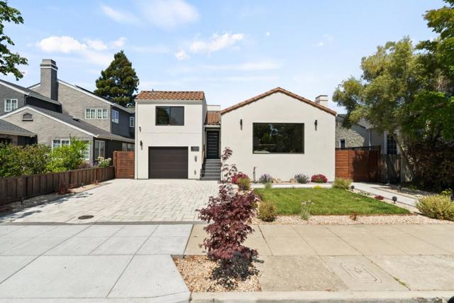 1025 Walnut Street, San Carlos CA: https://media.crmls.org/mediaz/d092e315-beed-4bd9-83b9-ed29c7cd1e84.jpg