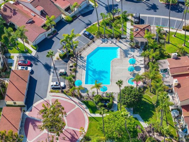 3160 Calle Viento, Carlsbad CA: https://media.crmls.org/mediaz/d093e05c-2da7-446e-a4ef-22a3a63f1e09.jpg