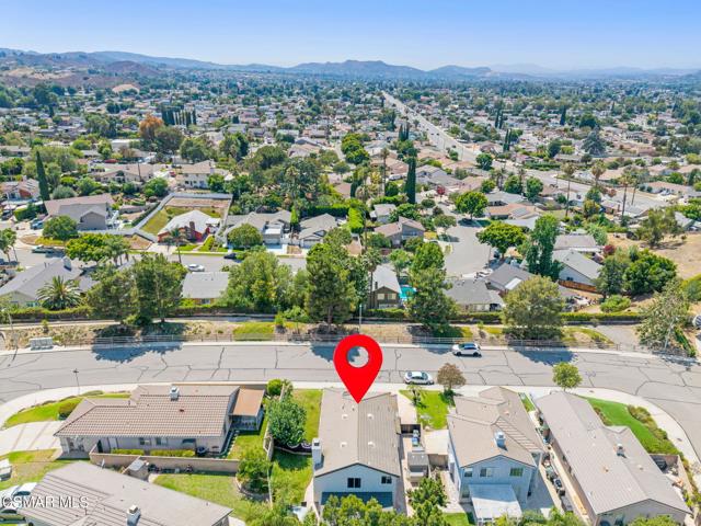 2758 Briarpatch Drive, Simi Valley CA: https://media.crmls.org/mediaz/d093ef29-69ae-49e6-8cea-8d894866d626.jpg