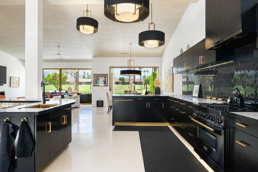 MLS #219136160DA image #8