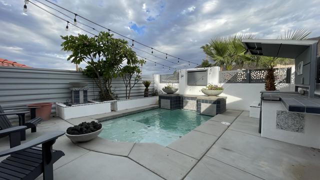 54925 Avenida Alvarado, La Quinta CA: https://media.crmls.org/mediaz/d0940da0-1383-47b3-a923-691c592ec5b7.jpg