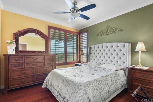 15718 Creek Hills Road, El Cajon CA: https://media.crmls.org/mediaz/d0941d8c-fef9-4c34-8e9d-a056f3ade8c2.jpg
