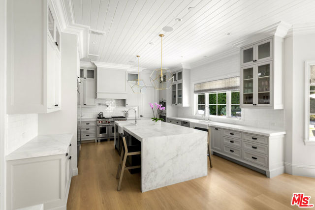 1943 Mandeville Canyon Road, Los Angeles CA: https://media.crmls.org/mediaz/d094b3de-e00e-45ef-9431-ddb4af24c733.jpg