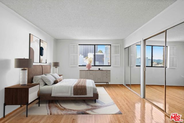 10966 Rochester Avenue, Los Angeles CA: https://media.crmls.org/mediaz/d09598a0-6447-4e14-ac1f-d5ce465fe465.jpg