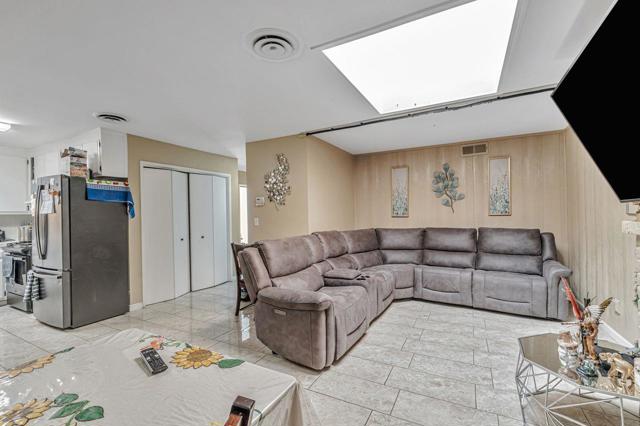 2210 San Blas Court, Modesto CA: https://media.crmls.org/mediaz/d09657fe-e815-4371-ab7f-47c5e7eef585.jpg