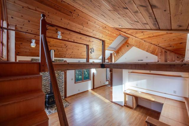 1009 Miramontes Street, Half Moon Bay CA: https://media.crmls.org/mediaz/d0967249-5fe9-4ab4-8948-83be16799a52.jpg