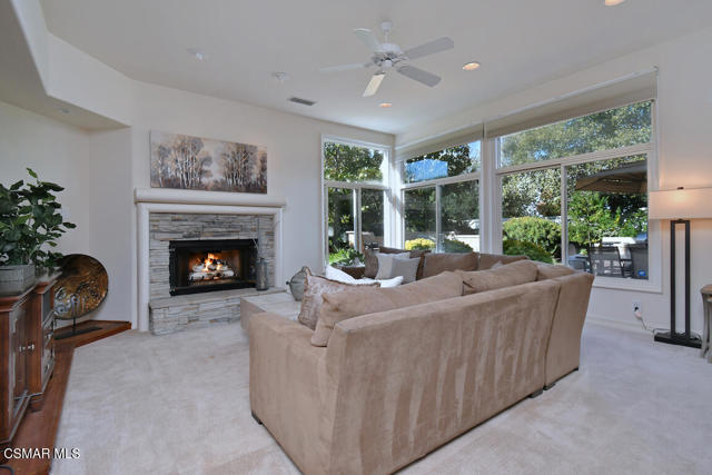 31775 Oak Ranch Court, Westlake Village CA: https://media.crmls.org/mediaz/d096fb61-822f-4464-8441-e123b6aff802.jpg