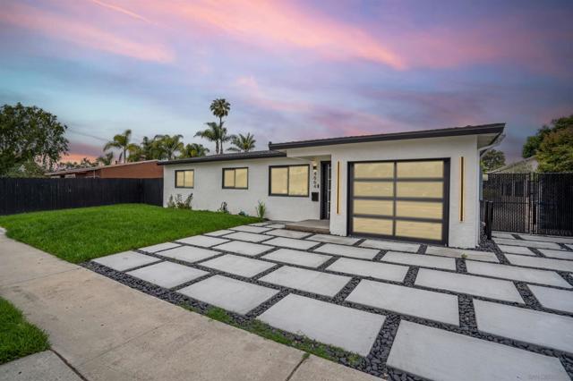 4664 Isleta Ave, San Diego CA: https://media.crmls.org/mediaz/d09721ad-7a30-49f6-b8d5-eacda0648634.jpg