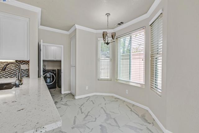 1205 Amber Court, San Leandro CA: https://media.crmls.org/mediaz/d097283e-aea7-44f3-8b7f-645f3100fe8b.jpg