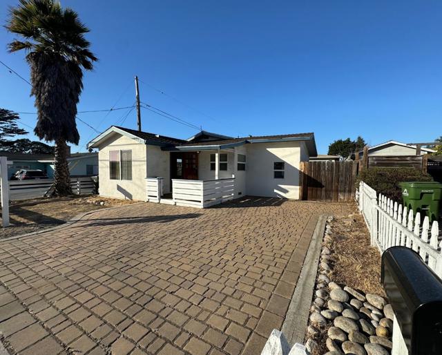 1475 Hilby Avenue, Seaside CA: https://media.crmls.org/mediaz/d09779ce-2b30-4bba-819f-c9bcf26d528d.jpg