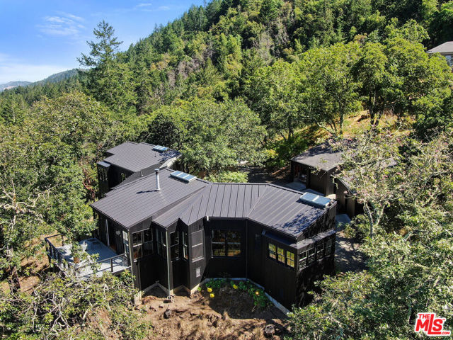 351 Wall Road, Napa CA: https://media.crmls.org/mediaz/d0982eb7-e3c8-4044-8ba6-29aa373cbbf7.jpg