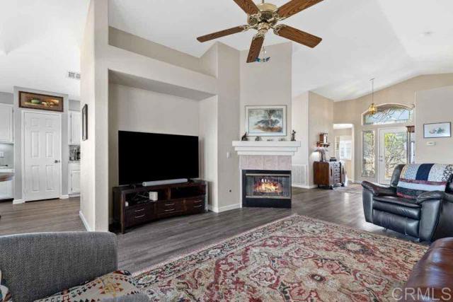 2307 Columbine Drive, Alpine CA: https://media.crmls.org/mediaz/d0986c66-5db1-4cbb-84c7-f1adb9d50846.jpg
