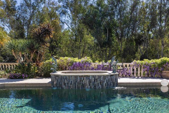 Detail Gallery Image 22 of 34 For 16427 Avenida Cuesta Del Sol, Rancho Santa Fe,  CA 92067 - 5 Beds | 5/1 Baths