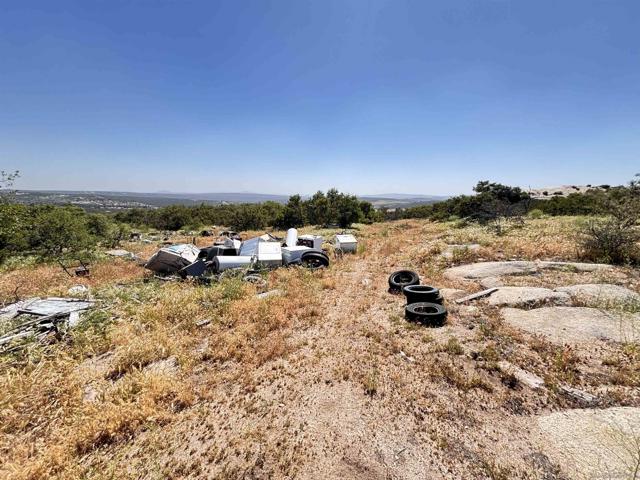 Image 6 of 10 For 38430 Lilac Ln.