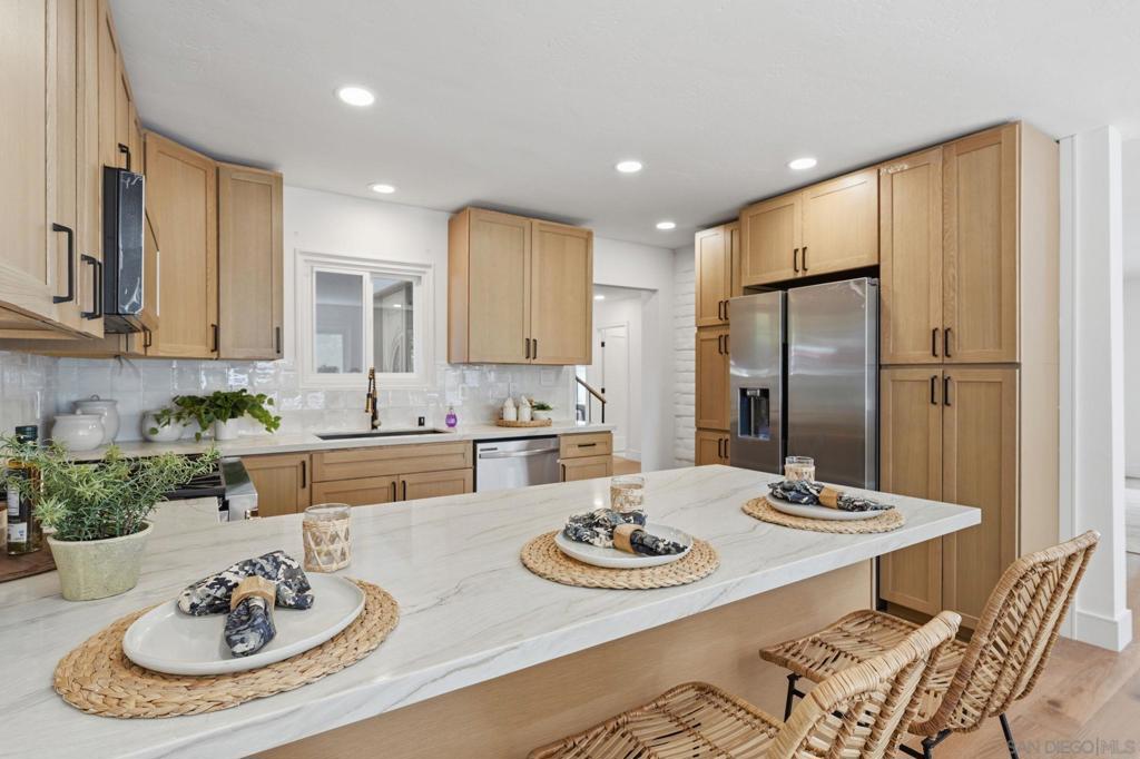 3855 Southview - photo 15