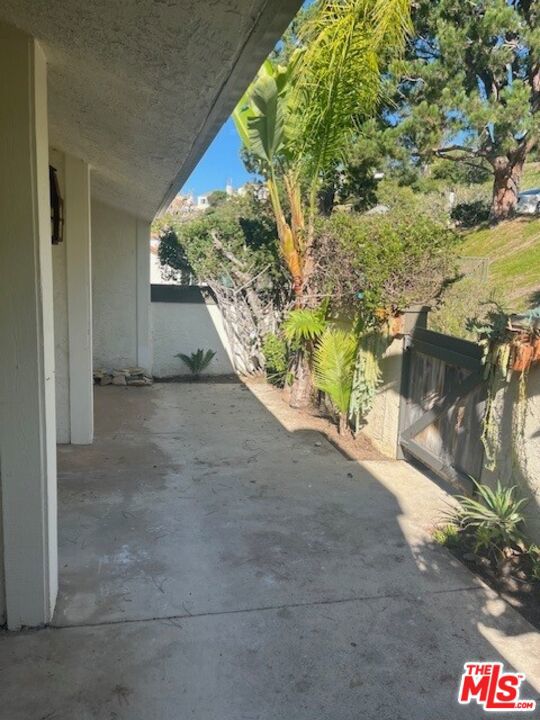 Drew Fenton | 1738 Palisades Drive Pacific Palisades CA | MLS: 7538522