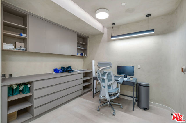  Commercial for Sale in Beverly Hills, California