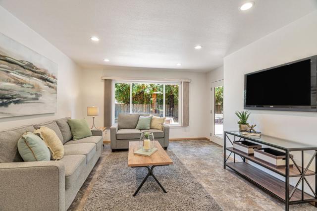 1635 Morton Avenue, Los Altos CA: https://media.crmls.org/mediaz/d09b82d4-08db-4573-8a85-315bda5aa628.jpg