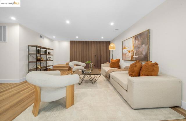 713 Midcrest Way, El Cerrito CA: https://media.crmls.org/mediaz/d09c4129-1e1c-43cf-8a53-0a0648dba189.jpg