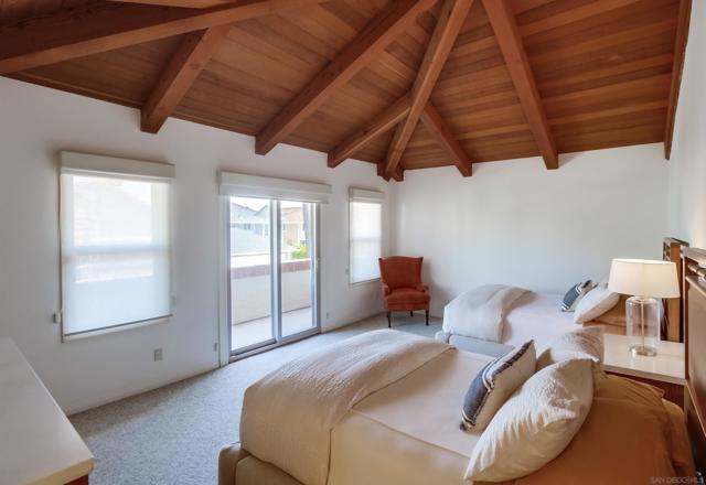 6 Buccaneer Way, Coronado CA: https://media.crmls.org/mediaz/d09cb0da-16be-451e-9f40-f102477038ec.jpg