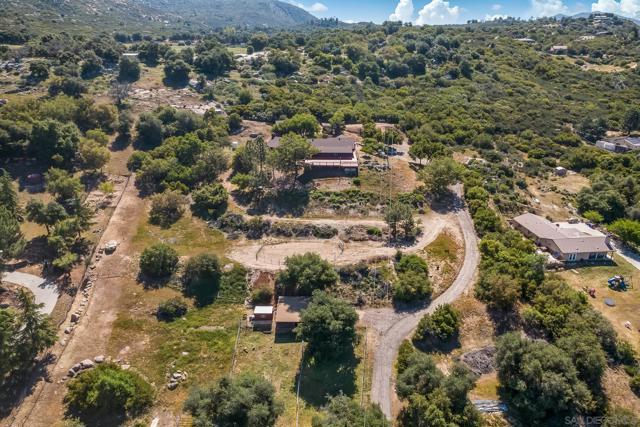 10649 Boulder Creek Rd, Descanso CA: https://media.crmls.org/mediaz/d09ed4c5-e41f-464a-8861-2801f5f92de3.jpg