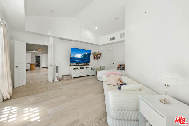 3614 Malibu Country Drive photo 19