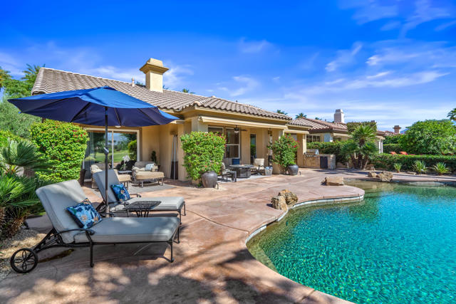 56925 Mountain, La Quinta CA: https://media.crmls.org/mediaz/d09fba67-0635-4626-8ae0-6ec6eeae0e17.jpg