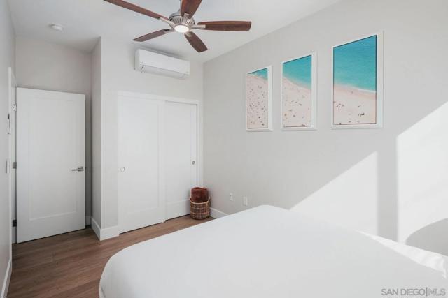 851 53 Sapphire, San Diego CA: https://media.crmls.org/mediaz/d09fd392-d726-423c-ae03-b7e2304f6100.jpg