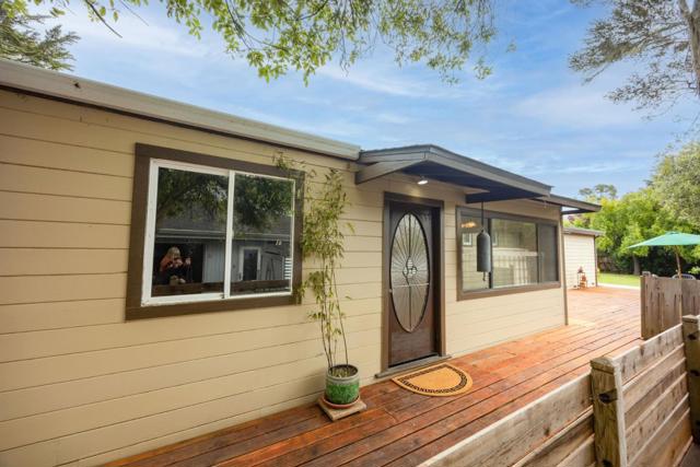 1161 Tamarind Street, Montara CA: https://media.crmls.org/mediaz/d0a00b47-0166-4e82-ae89-f9e4d76c95bb.jpg