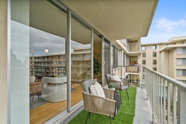 300 Davey Glen Road, Belmont CA: https://media.crmls.org/mediaz/d0a1ccf8-50d3-4f77-9a44-880280f967be.jpg
