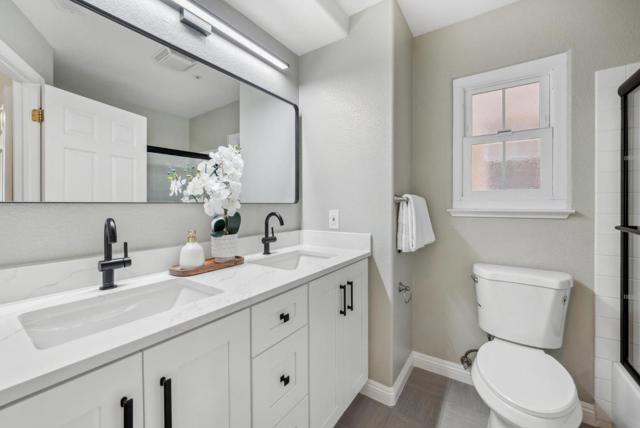 139 Pacchetti Way, Mountain View CA: https://media.crmls.org/mediaz/d0a1d12d-b25a-4b75-a872-4a0e855da7bb.jpg