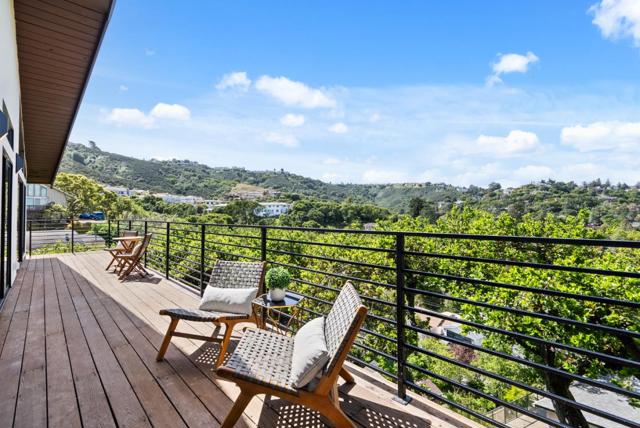 227 Winding Way, San Carlos CA: https://media.crmls.org/mediaz/d0a28711-00af-4446-9870-0a89fb53137f.jpg