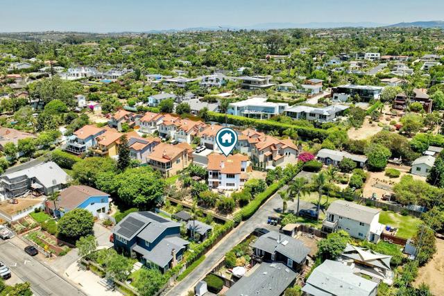 289 Hygeia Court, Encinitas CA: https://media.crmls.org/mediaz/d0a4a4ec-84df-4f45-9bf5-d36cce443874.jpg