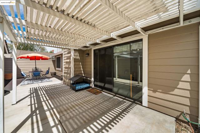 2256 Camborne Dr, Modesto CA: https://media.crmls.org/mediaz/d0a4b30a-9f51-47ab-bc6e-9e5ada870f45.jpg