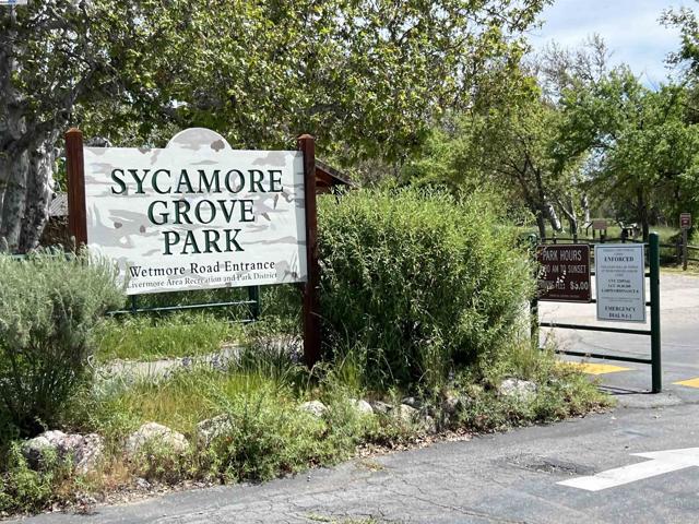 3043 Picholine Dr, Livermore CA: https://media.crmls.org/mediaz/d0a546d5-c6d0-456d-abc7-3fe1fd173975.jpg